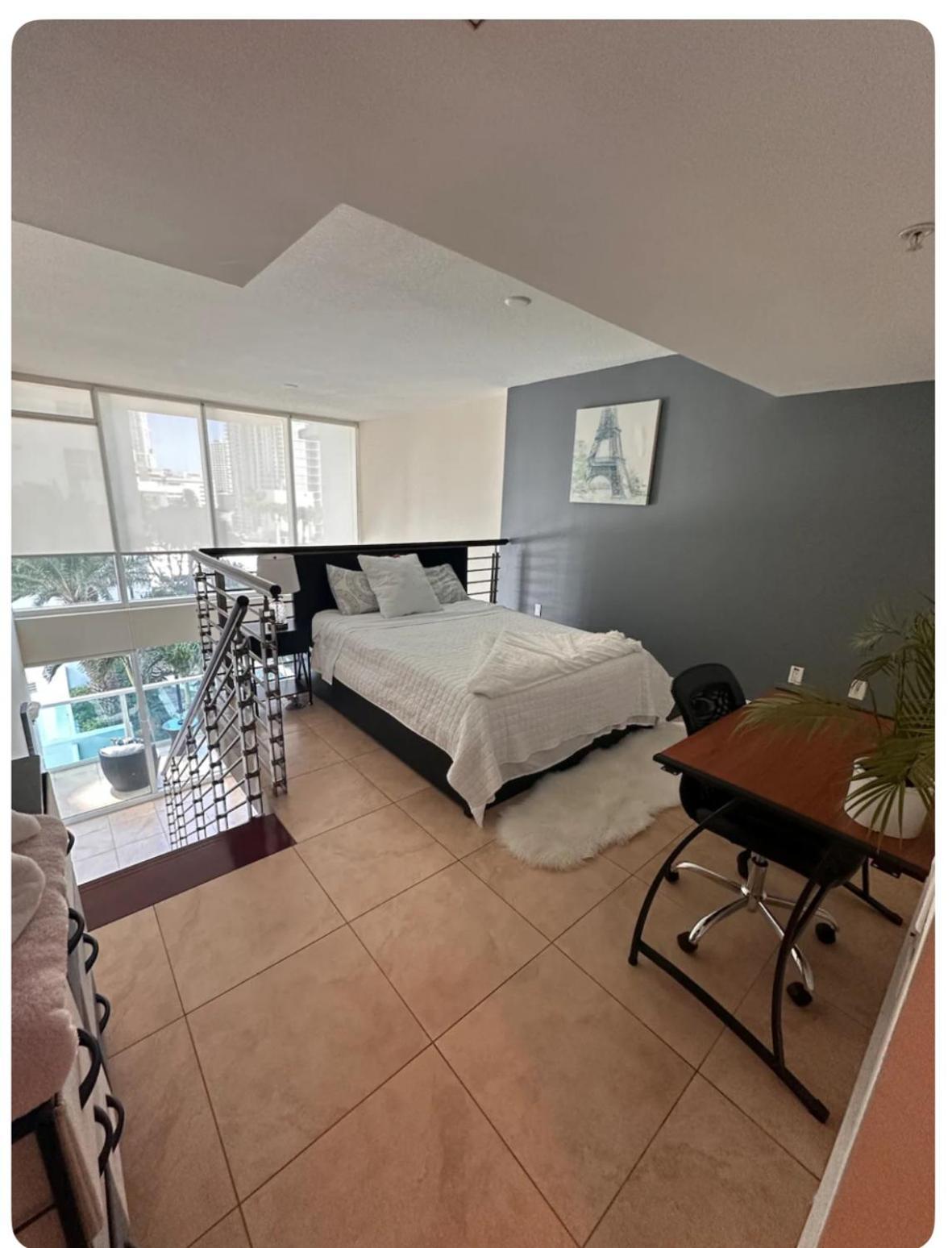 2 Story Loft Downtown Miami Apartment Bagian luar foto