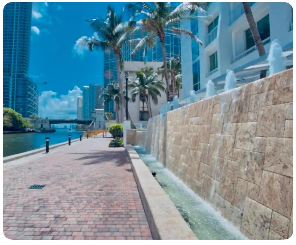 2 Story Loft Downtown Miami Apartment Bagian luar foto