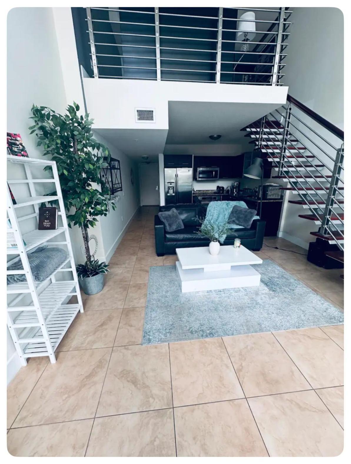 2 Story Loft Downtown Miami Apartment Bagian luar foto