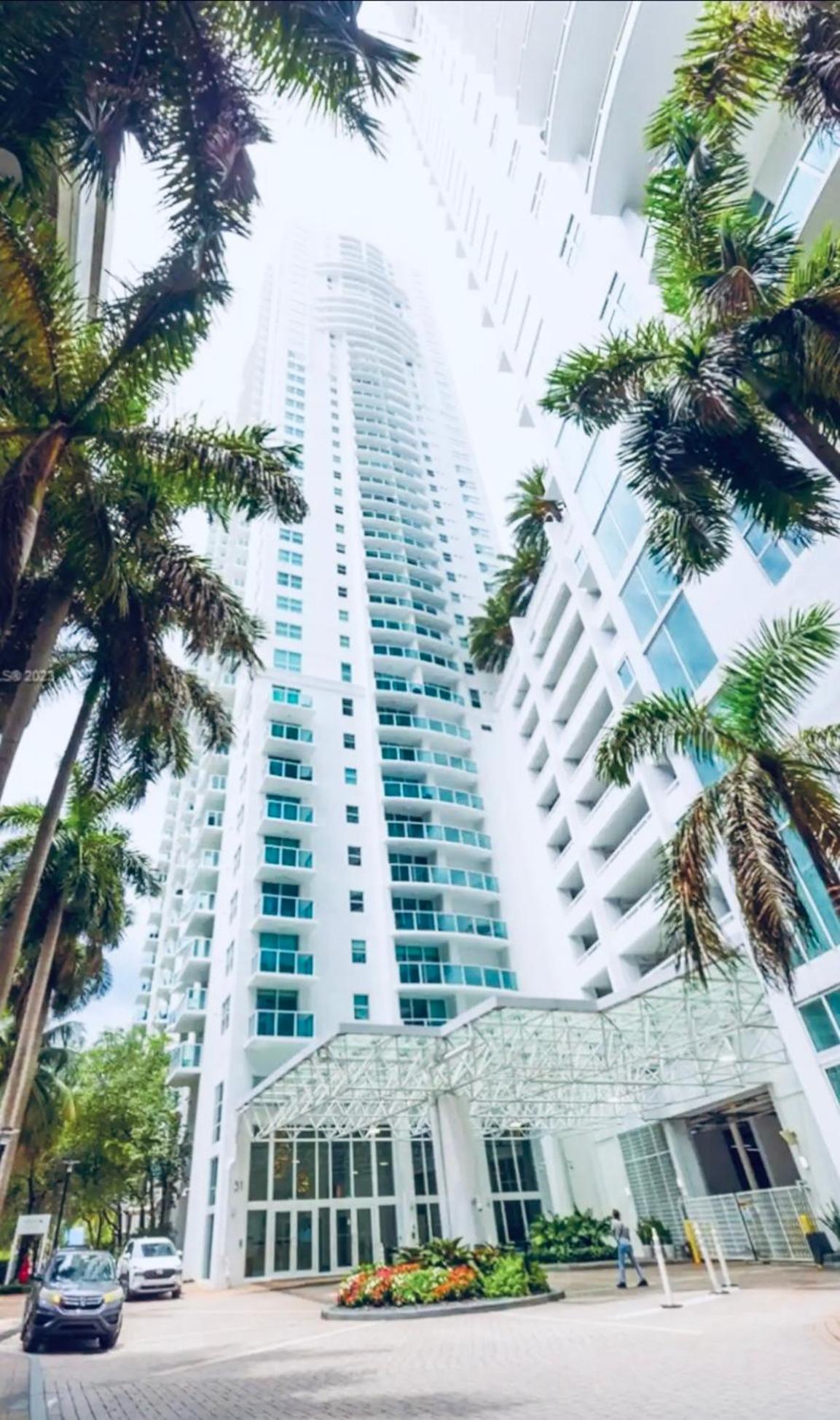 2 Story Loft Downtown Miami Apartment Bagian luar foto
