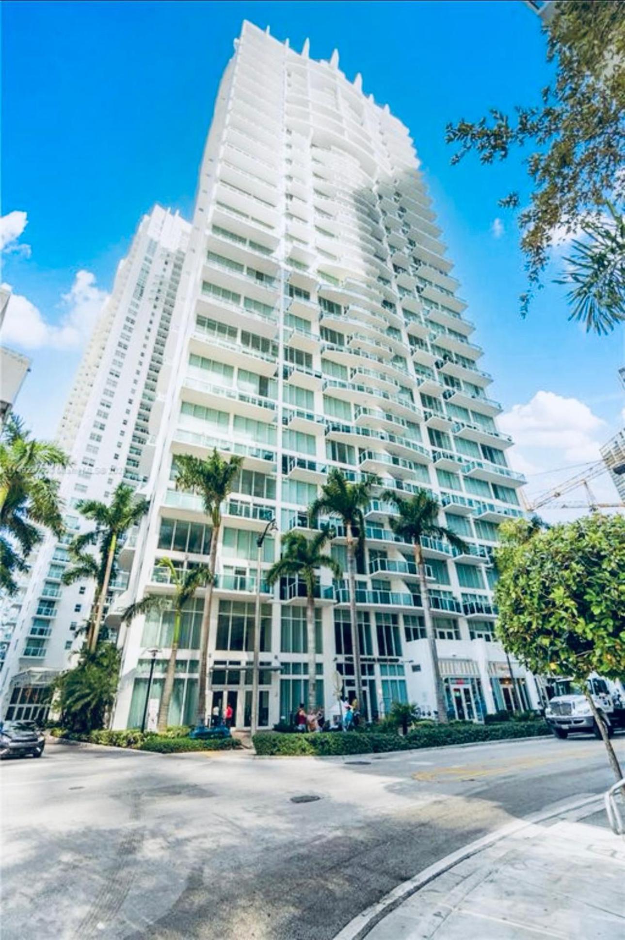 2 Story Loft Downtown Miami Apartment Bagian luar foto